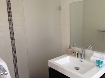 Huskisson Beach Bed And Breakfast - Holiday Cairns 18