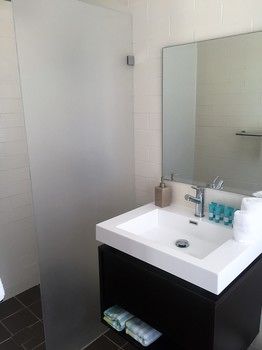 Huskisson Beach Bed And Breakfast - Holiday Cairns 32