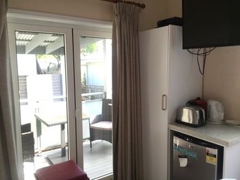 Huskisson Beach Bed And Breakfast - Holiday Cairns 35