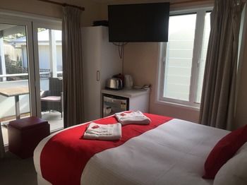 Huskisson Beach Bed And Breakfast - Holiday Cairns 36