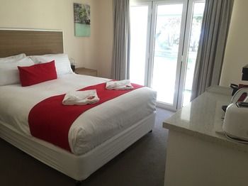 Huskisson Beach Bed And Breakfast - Holiday Cairns 38