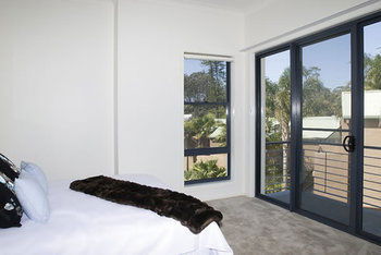 Mollymook Beachfront Executive Apartment - Holiday Cairns 15