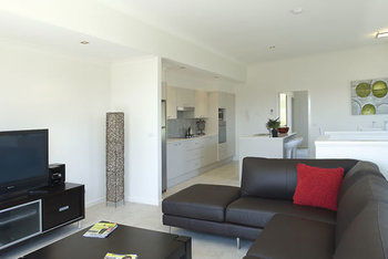 Mollymook Beachfront Executive Apartment - Holiday Cairns 25