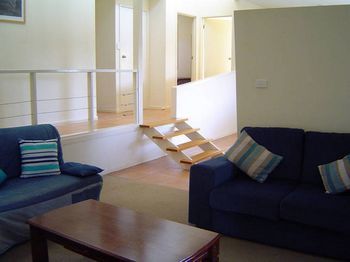 Breeze In Mollymook - Holiday Cairns 1
