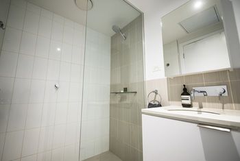 Apartment2c - Metro - Holiday Cairns 7