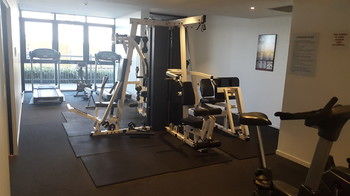 Apartment View Docklands Melbourne - Holiday Cairns 9