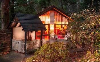 Cambridge Cottages Bed & Breakfast - Holiday Cairns 3