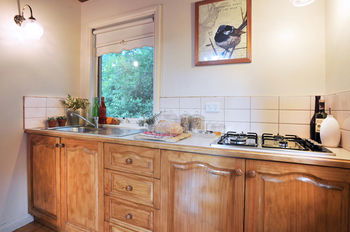 Cambridge Cottages Bed & Breakfast - Holiday Cairns 10