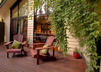 Cambridge Cottages Bed & Breakfast - Holiday Cairns 13