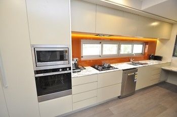 Cremorne 2 Win Furnished Apartment - Holiday Cairns 1