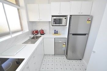 Neutral Bay 603 Way Furnished Apartment - Holiday Cairns 3