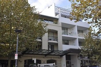 Neutral Bay 4 Young Furnished Apartment - Holiday Cairns 1