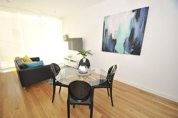 Neutral Bay 4 Young Furnished Apartment - Holiday Cairns 3