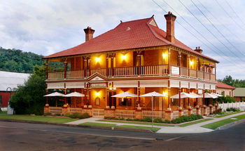 CBC Bed & Breakfast & Cafe - Holiday Cairns 2