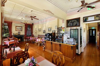 CBC Bed & Breakfast & Cafe - Holiday Cairns 18