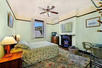 CBC Bed & Breakfast & Cafe - Holiday Cairns 23