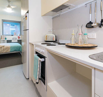 Student Village Melbourne - Holiday Cairns 6
