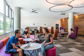 Student Village Melbourne - Holiday Cairns 16
