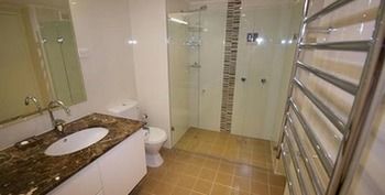 Sydney CBD 115 Mkt Furnished Apartment - Holiday Cairns 1
