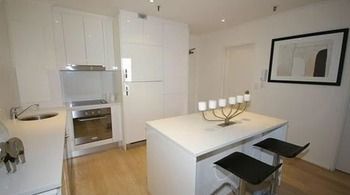 Sydney CBD 115 Mkt Furnished Apartment - Holiday Cairns 3
