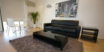 Sydney CBD 115 Mkt Furnished Apartment - Holiday Cairns 4