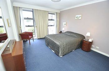 Sydney CBD 303 Elz Furnished Apartment - Holiday Cairns 4
