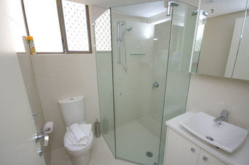 Sydney CBD 16 Mkt Furnished Apartment - Holiday Cairns 1
