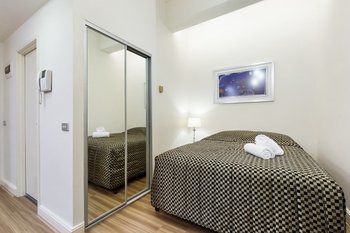 Sydney CBD 503 Brg Furnished Apartment - Holiday Cairns 2