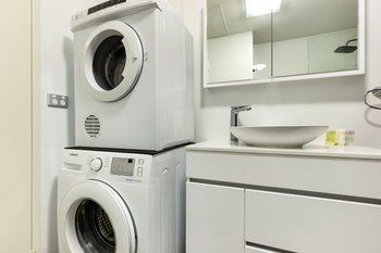 Sydney CBD 503 Brg Furnished Apartment - Holiday Cairns 3
