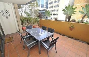 Sydney CBD 15 Mkt Furnished Apartment - Holiday Cairns 0