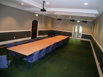 RMIT Village - Holiday Cairns 11