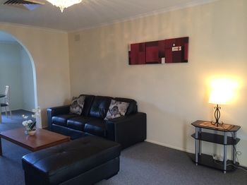 Australian Home Away At East Doncaster - Holiday Cairns 14