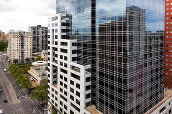 AKOM Melbourne - Holiday Cairns 8