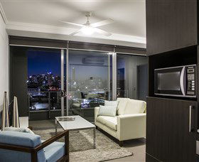 M&A Apartments - Holiday Cairns 2