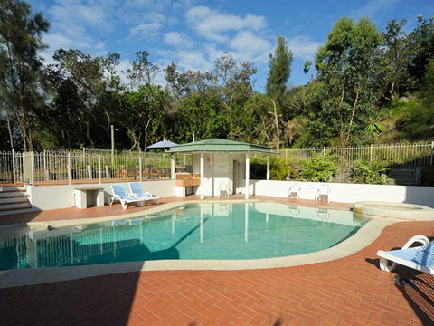Whale Watch Resort Apartments - Holiday Cairns 2