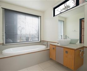 Tamar Ridge Apartments - Holiday Cairns 1
