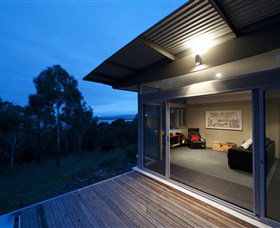 Ridgeline Pottery (Accommodation) - Holiday Cairns 1