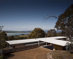 Ridgeline Pottery (Accommodation) - Holiday Cairns 2
