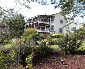 Launceston Bed And Breakfast Retreat - Holiday Cairns 2