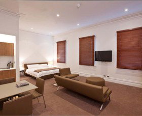 Ikon Hotel - Holiday Cairns 2