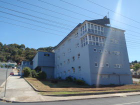 Menai Hotel Motel And Function Centre - Holiday Cairns 1
