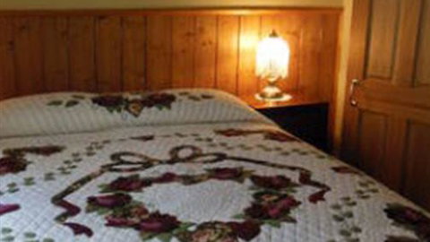 Airleigh-Rose Cottage - Holiday Cairns 1