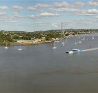 Brisbane Riverview Hotel - Holiday Cairns