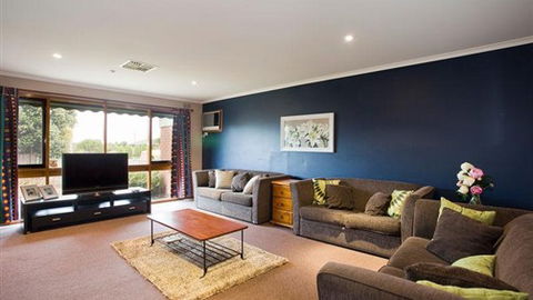 Raydon Court - Holiday Cairns 0