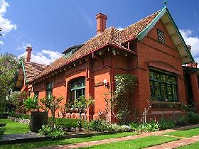 Buxton Manor - Musica Viva Apartment - Holiday Cairns 2