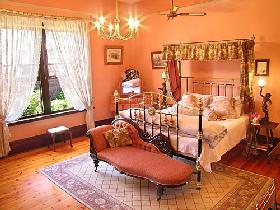 Buxton Manor - Musica Viva Apartment - Holiday Cairns 1