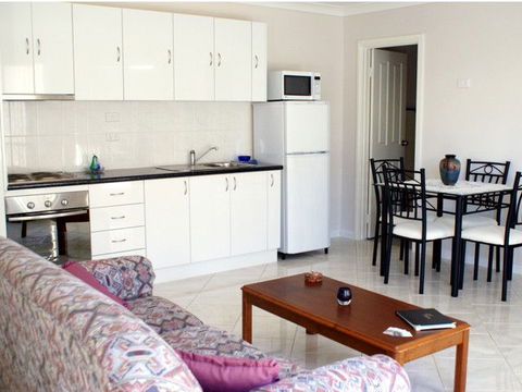 A Good Rest B&B - Holiday Cairns 2