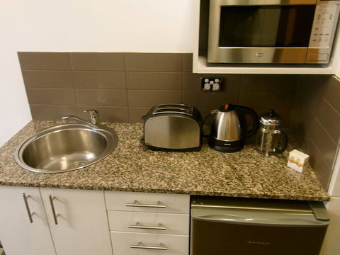 Alto Hotel On Bourke - Holiday Cairns 4