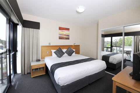 Assured Ascot Quays Apartment Hotel - Holiday Cairns 5
