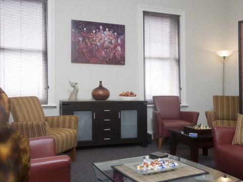 Auldington Hotel - Holiday Cairns 4